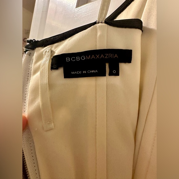 BCBG MaxAzria ivory and black Embroidered spaghetti strap dress size 0 - Picture 3 of 4